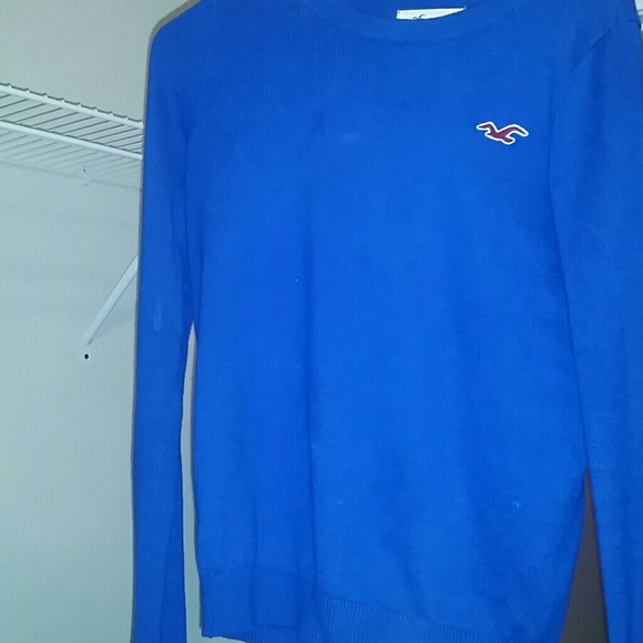 Hollister sweater