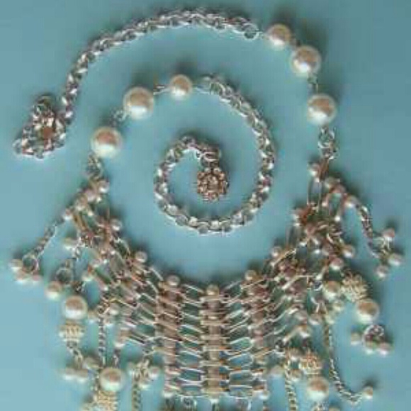 Handcrafted, Glamorous Glass Pearl Bib Necklace - Picture 2 of 2