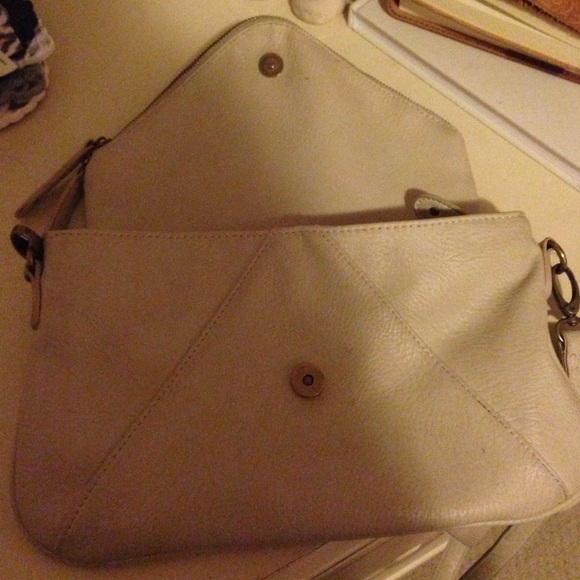 Off-white and Gold Adjustable Crossbody Purse - Picture 2 of 4