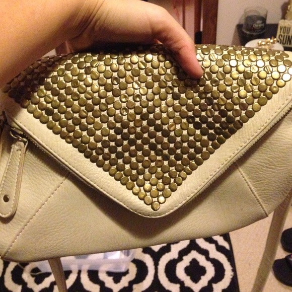 Off-white and Gold Adjustable Crossbody Purse - Picture 4 of 4