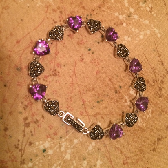 Silver heart bracelet