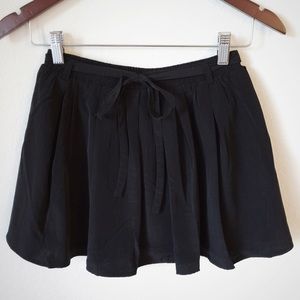 F21 Black Skort