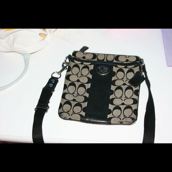 Coach over the shoulder