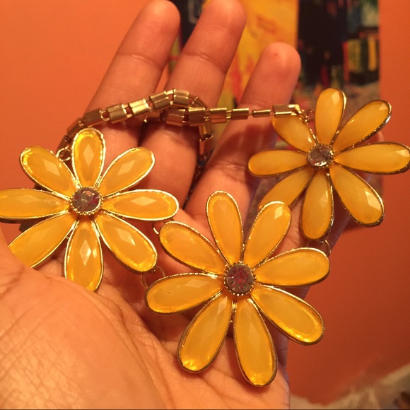 Yellow Flower Bib Necklace - Picture 2 of 2