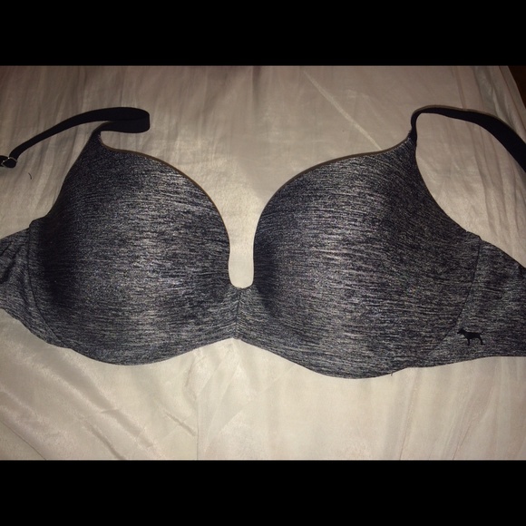 vs pink Bra grey marl. Brand new.
