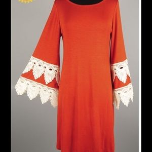 Lace sleeve dress