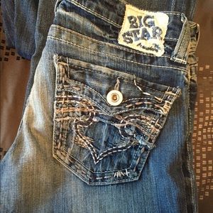 Buckle jeans