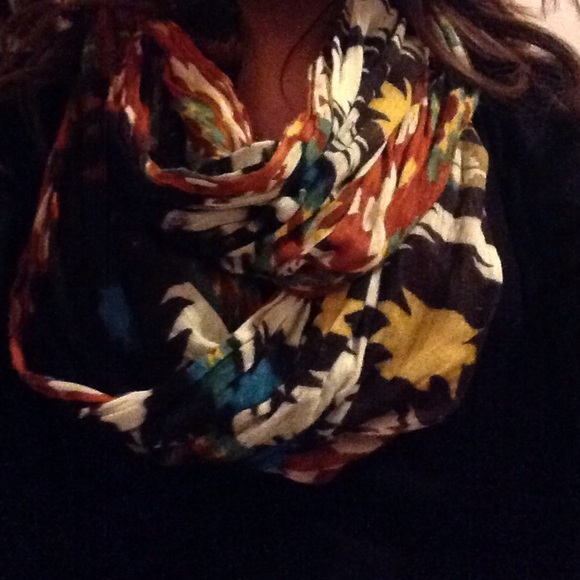 Multicolored Tribal Print Infinity Scarf 💙💛❤️ - Picture 1 of 2