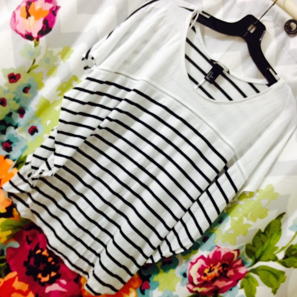 H&M Tops - H&M Stripped blouse