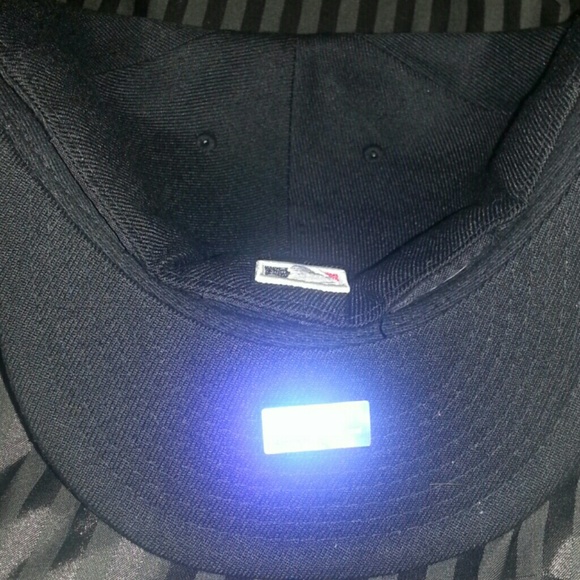 Authentic Sox hat - Picture 2 of 4