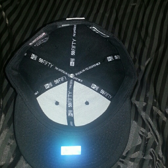 Authentic Sox hat - Picture 3 of 4