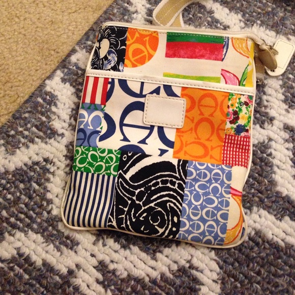 Coach style crossbody bag!