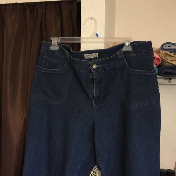Plus Size Capri Jeans..