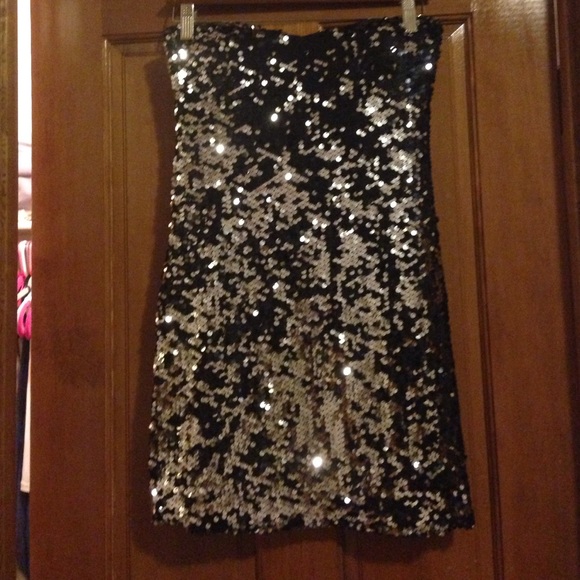 Strapless Sparkly Bodycon Dress Size 4 - Picture 1 of 2