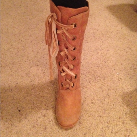 Taking offers 🌟Splash Boots! 💕