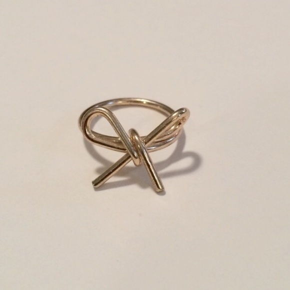 Jewelry - Gold bow ring NWOT