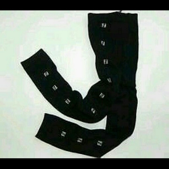 Fendi Girls 100% Authentic Leggings w/h Logo - Picture 5 of 5