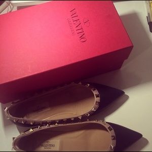 Valentino "Rockstud" Ballerinas