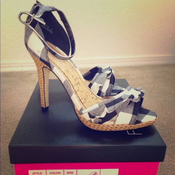 Heels brand new