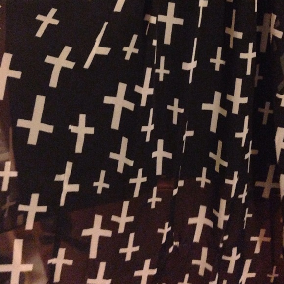 Hi-Lo Cross Dress with Zipper Detailing ❤️ - Picture 3 of 3