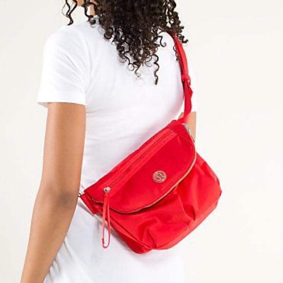 Lululemon red festival bag in used condition