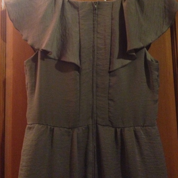 Grey Satin Dress Size 5 - Picture 3 of 3