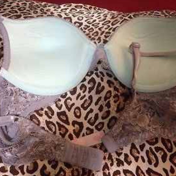 VS Bra - Picture 2 of 2
