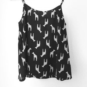 Adorable giraffe top 🚫Sold as Bundle!🚫