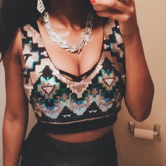 Crop top