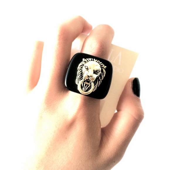 Areille Studio Statement Rawr Ring
