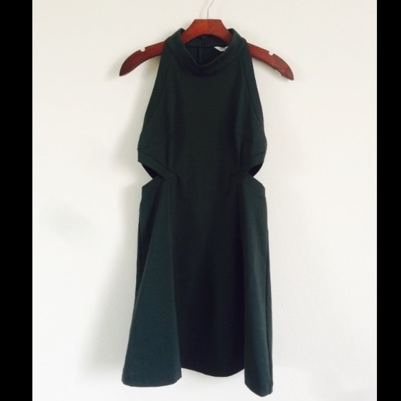 BCBG GREEN EVERGREEN HALTER DRESS (s)