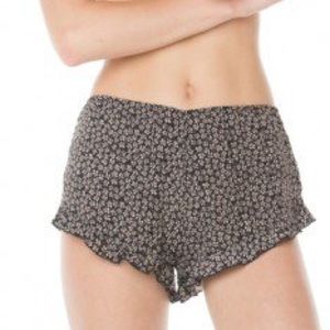 NWT Brandy Melville Vodi Shorts