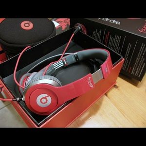 TRADE  BNIB Dr. Dre Beats