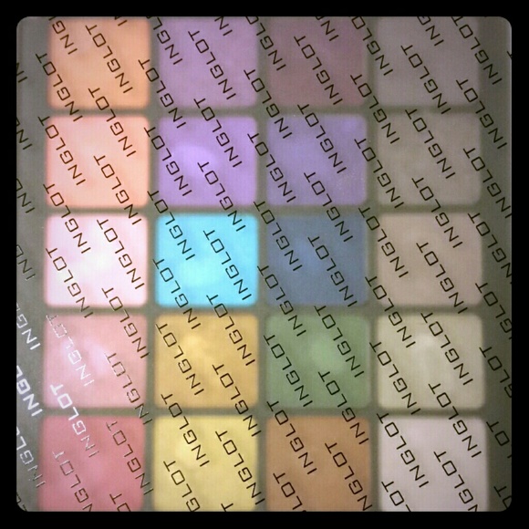 Inglot 20 pan freedom palette
