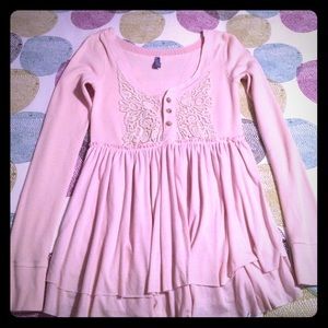 Free people medium top. Sold out!!!!