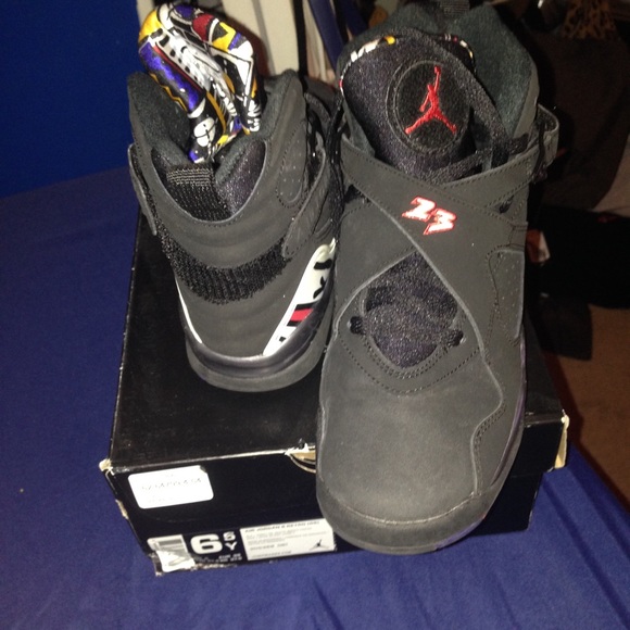 Shoes - Picture 3 of 4