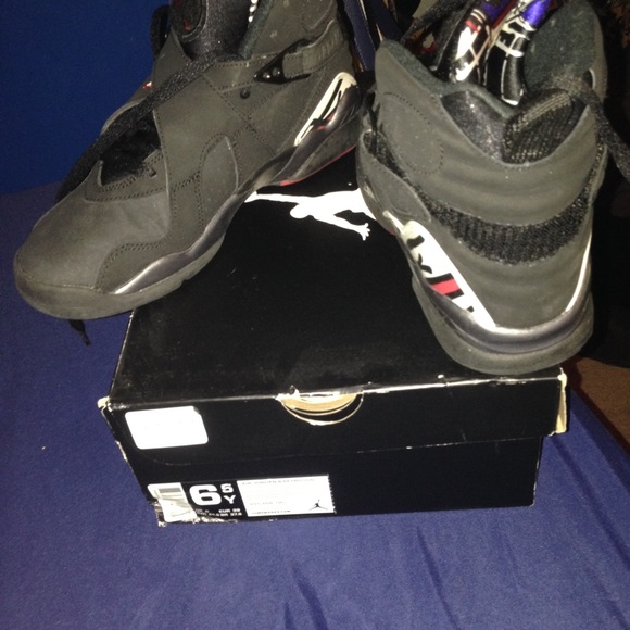 Shoes - Picture 4 of 4