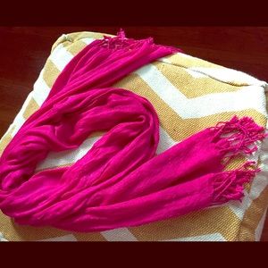 Lightweight scarf