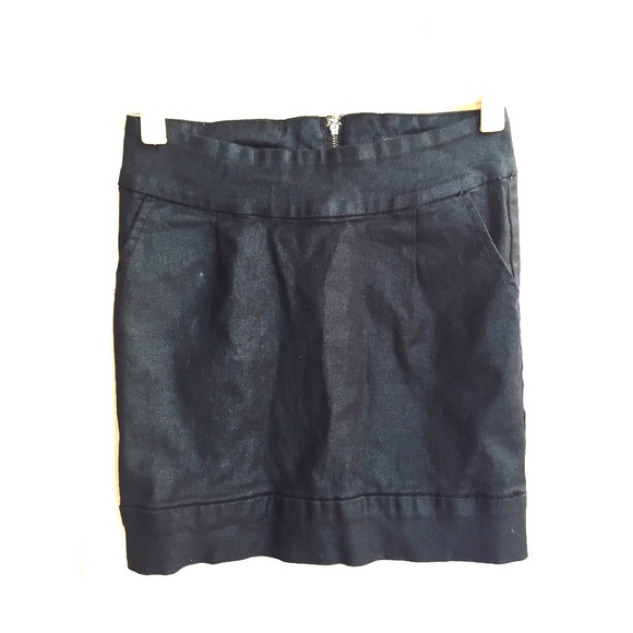 High waisted skirt