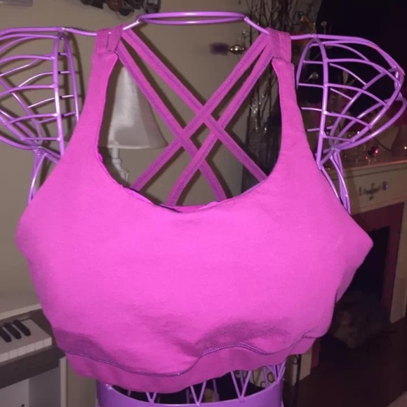 Lululemon energy bra size 8