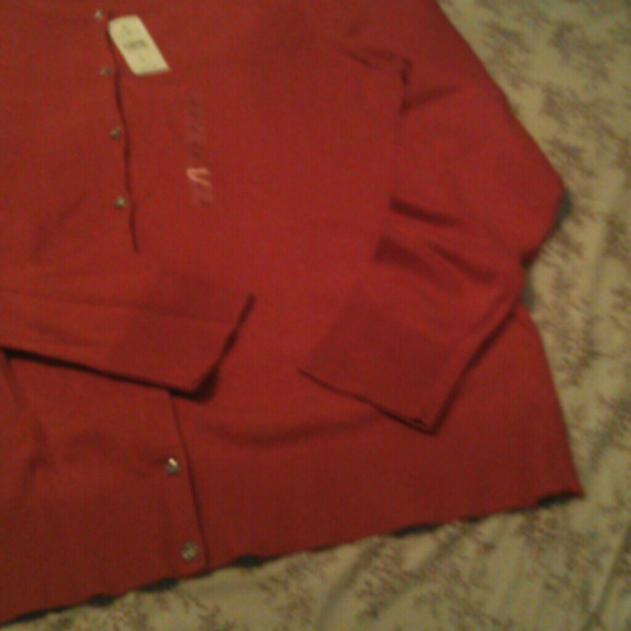 Spring Cardigan - Picture 2 of 3