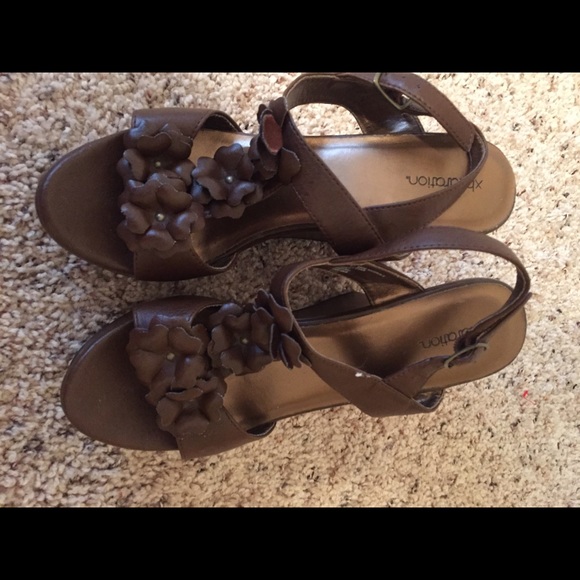 Wedge sandles, brown very comfortable and cute.