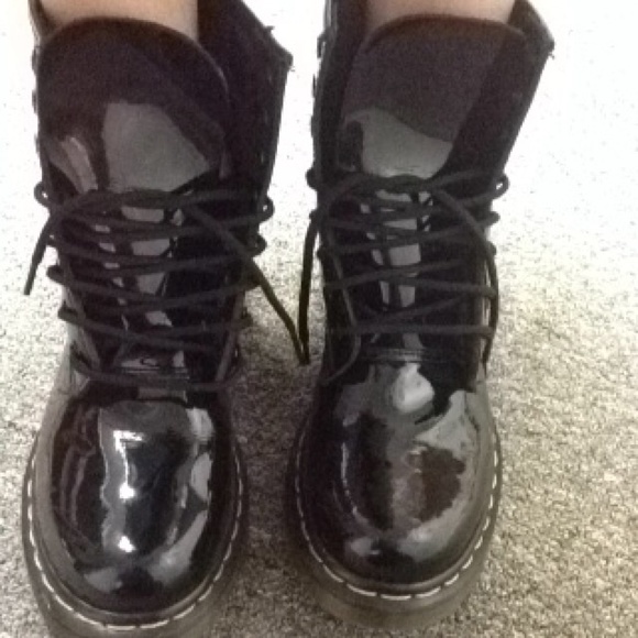 BRAND NEW DOC MARTENS WOREN ONCE