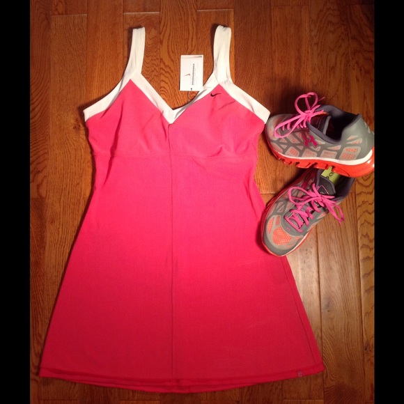 🎾Nike Fit Dry Tennis Dress NWT Size L🎾