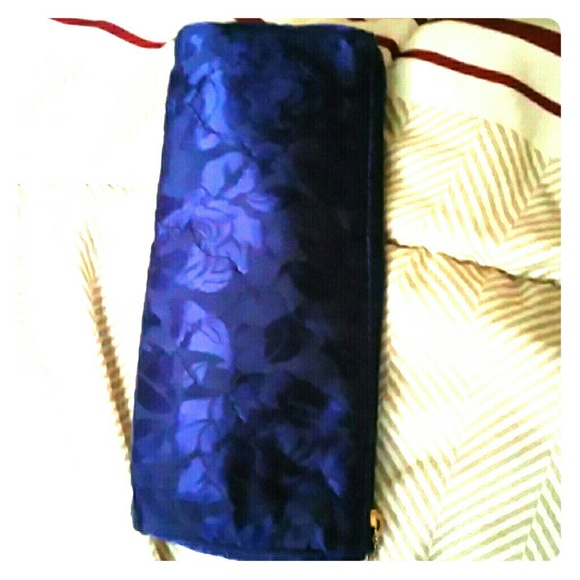 Makeup bag - Picture 1 of 2