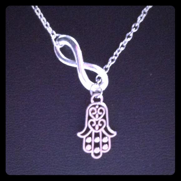 Jewelry - Infinity Hamsa Necklace 🐾