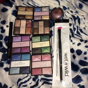 Eye makeup bundle and brush