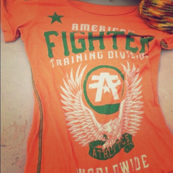 American fighter tee Looking to trade😊