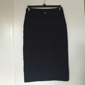 Lululemon yoga over skirt black