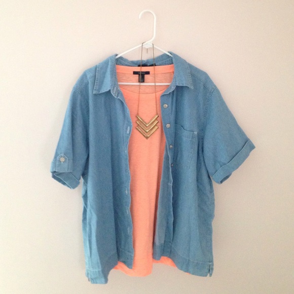 Peachy Quarter Sleeve Tee - Picture 1 of 3